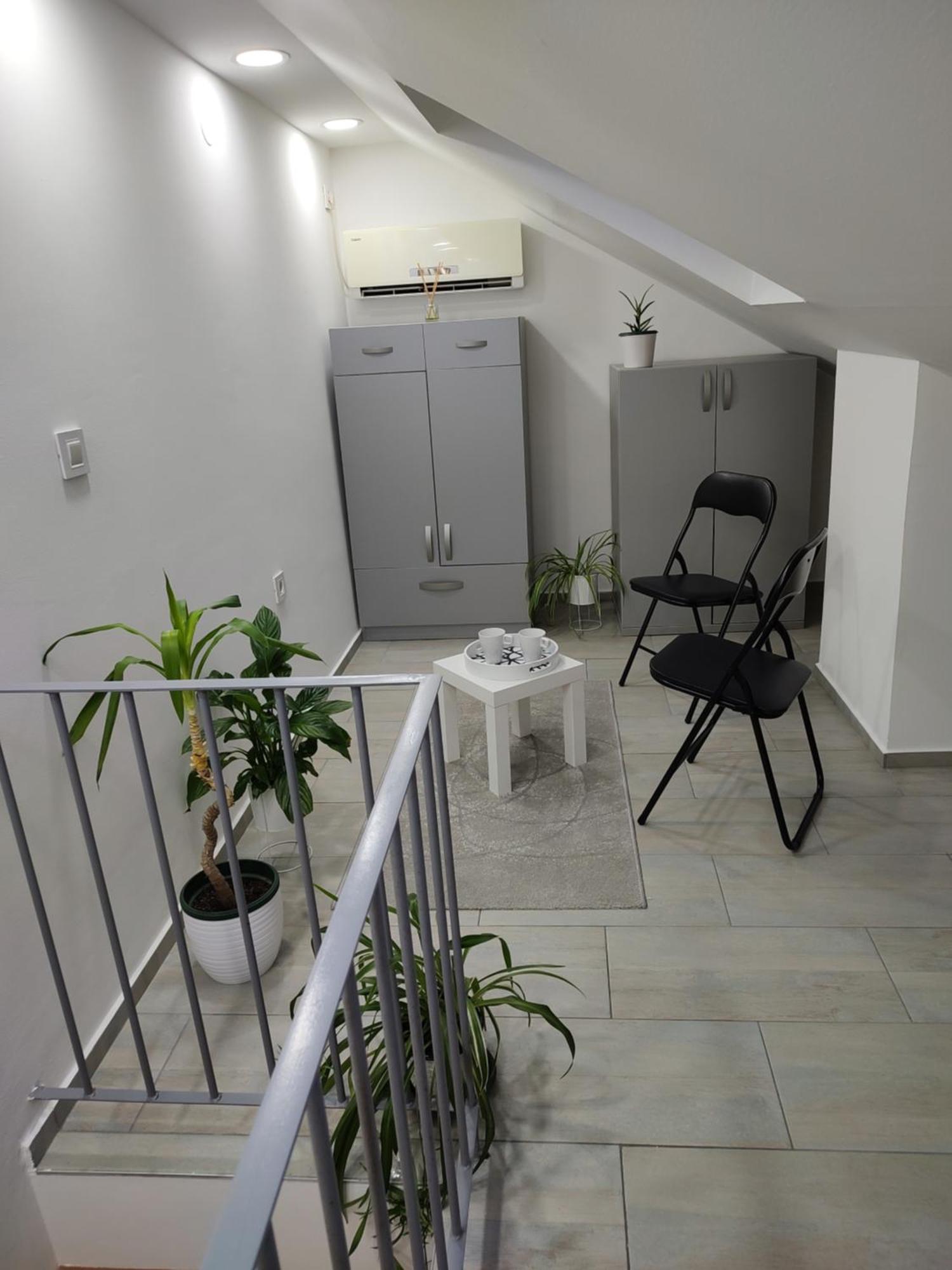 Twowheels Apartment - Apartment With Bicycles Novi Sad Buitenkant foto